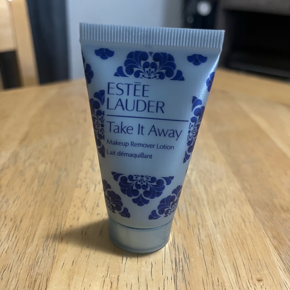 COPY - Estee Lauder Blue Makeup Remover Skincare